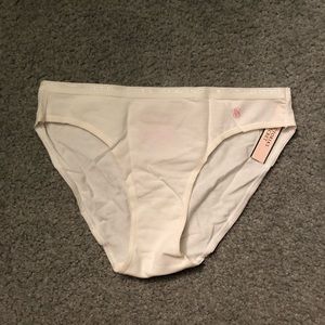NEW Never Worn Victoria’s Secret WHITE undies